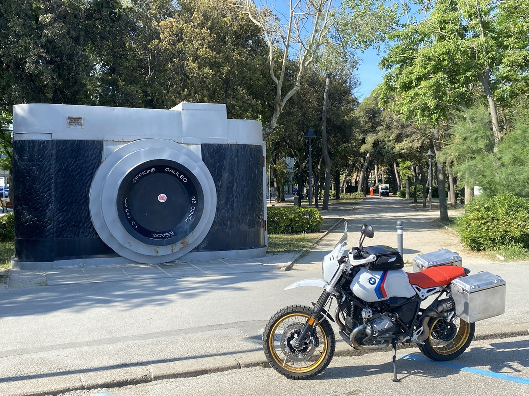 56E47825-8C6A-4979-8E6C-ADC1B42266EC