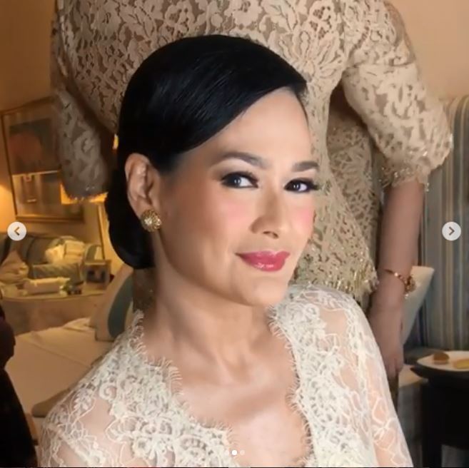 Detail Cantik Donna Harun  di Akad Nikah Cantik Natural 