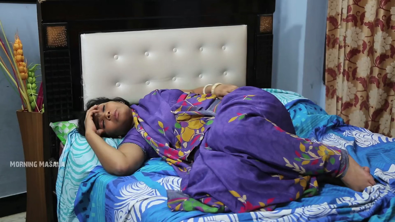 Anjali Aunty Romance With Doctor - YouTube.mp4_snapshot_00.00_[2021.10.12_13.25.20]