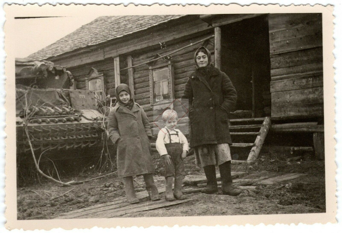 Im Osten Vormarsch Grenzen Pz.IV 1