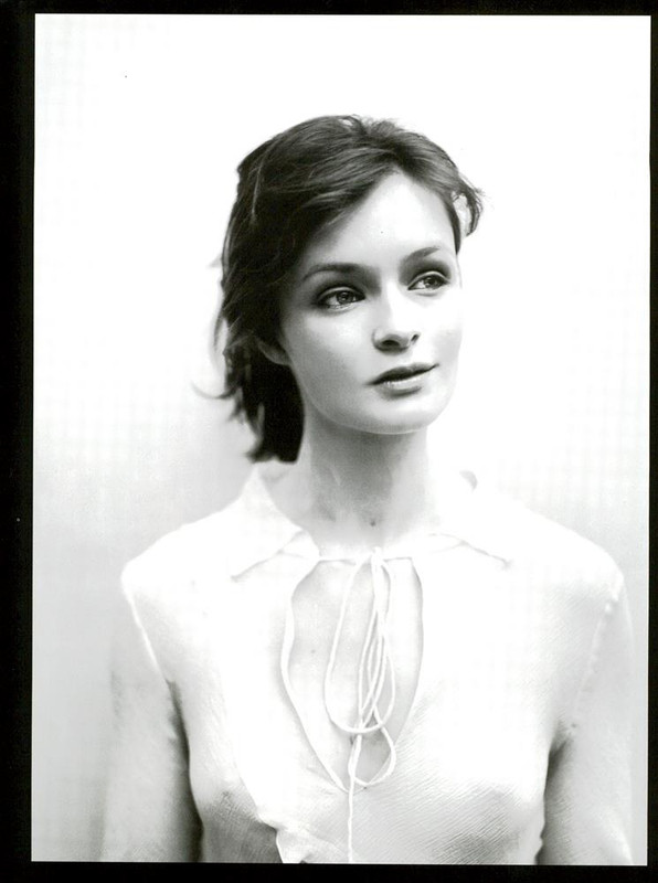 ARCHIVIO - Vogue Italia (February 2001) - People To Watch - 013