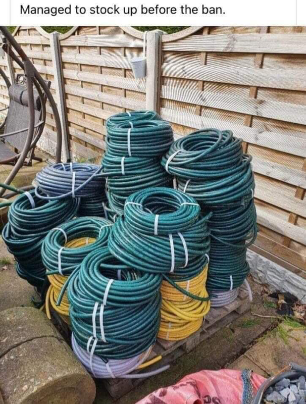 8C897697-94BB-4C6A-ADFD-55000B1D5855