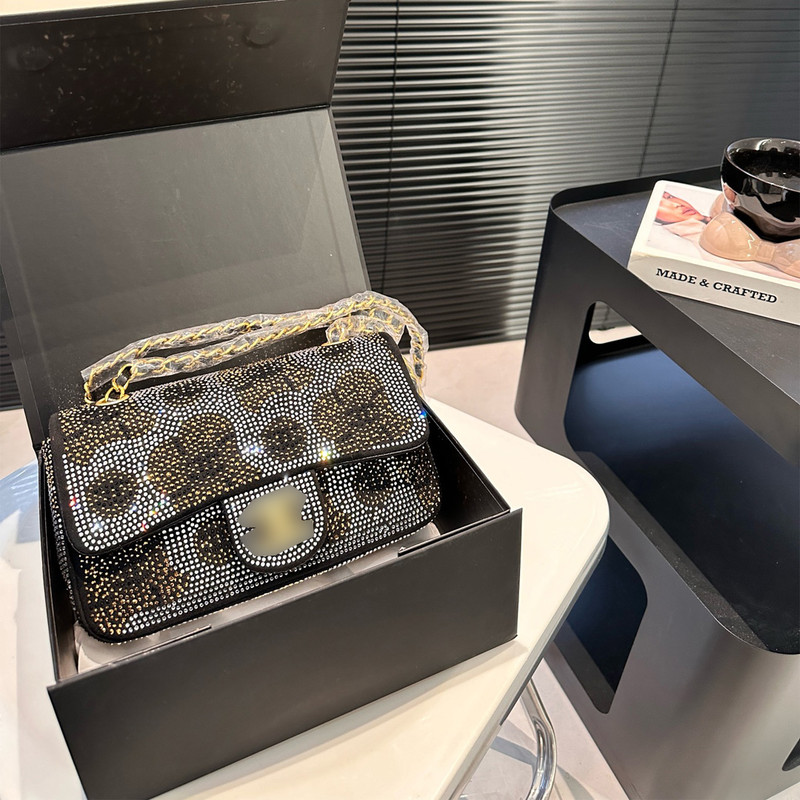 CH – Luxury Black