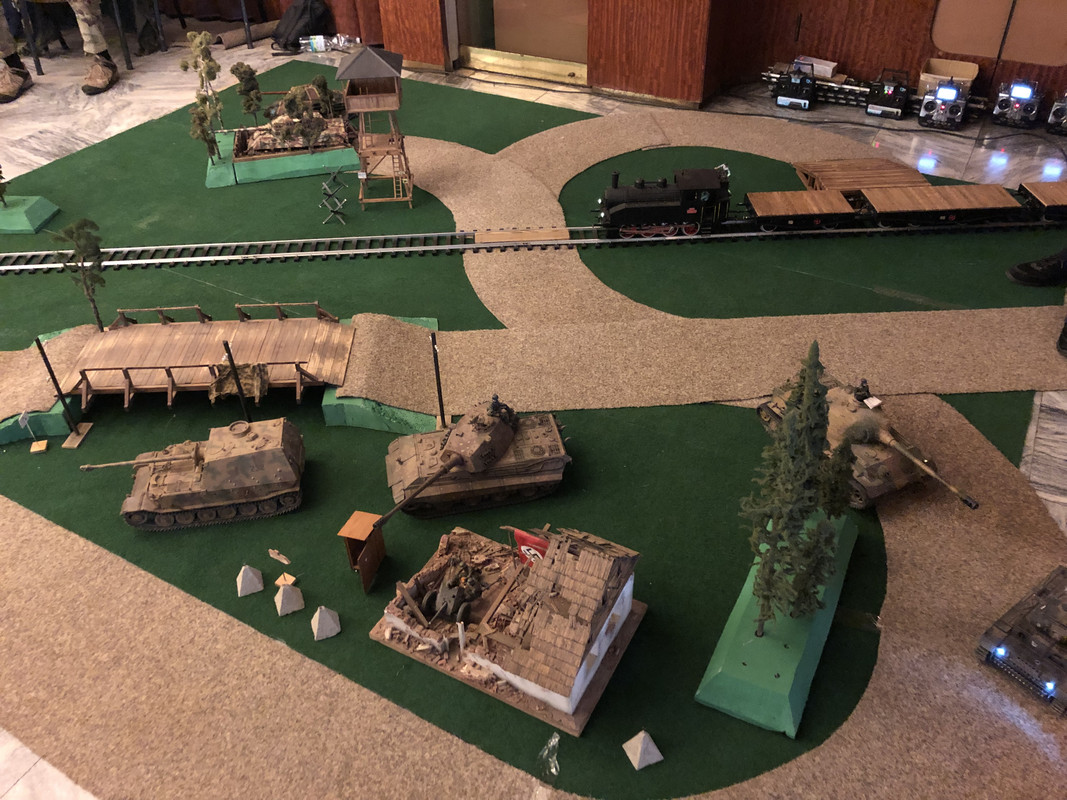 00937117-95F4-4A93-98F1-90AFA4DBF8BE