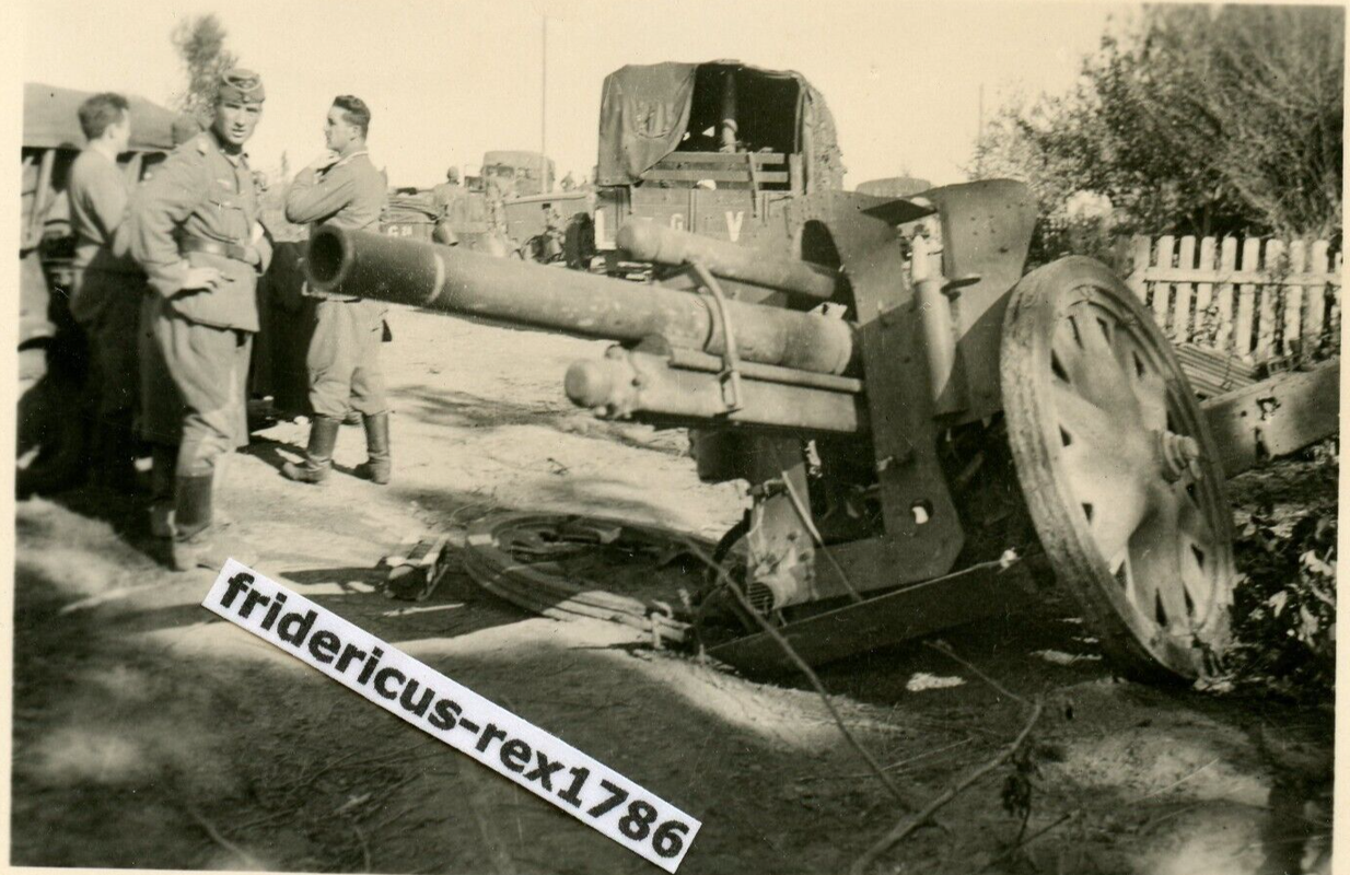 oto WH Artillerie Abt Geschütz sIG Kanone nach Treffer Kaputt