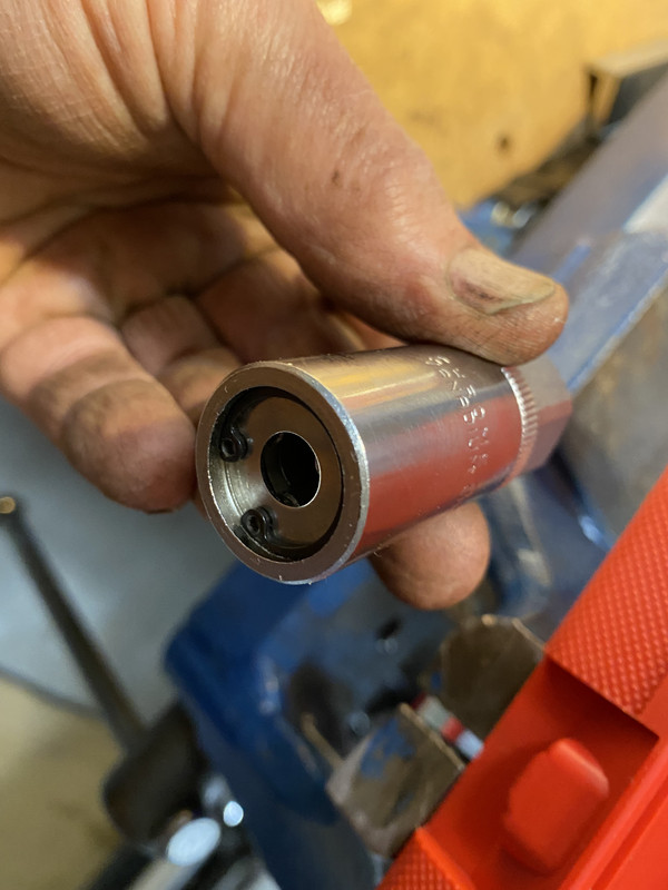 7FAF0D3D-9ACE-4718-81D4-DE630F005DA7