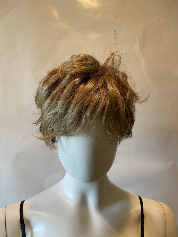 PAULA YOUNG LIGHT BROWN PIXIE CUT WAVY SYNTHETIC HAIR WIG