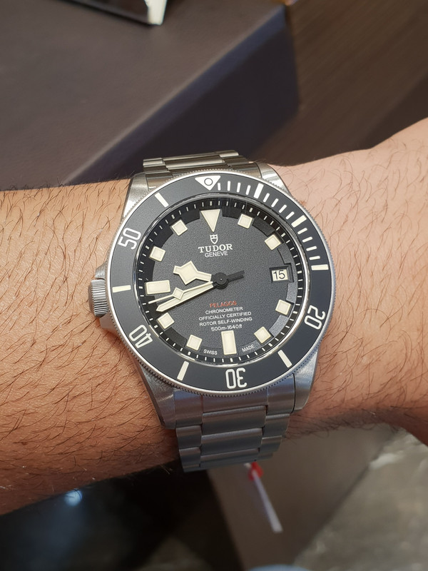 F8665385-9445-42D1-B427-F926948BDE23