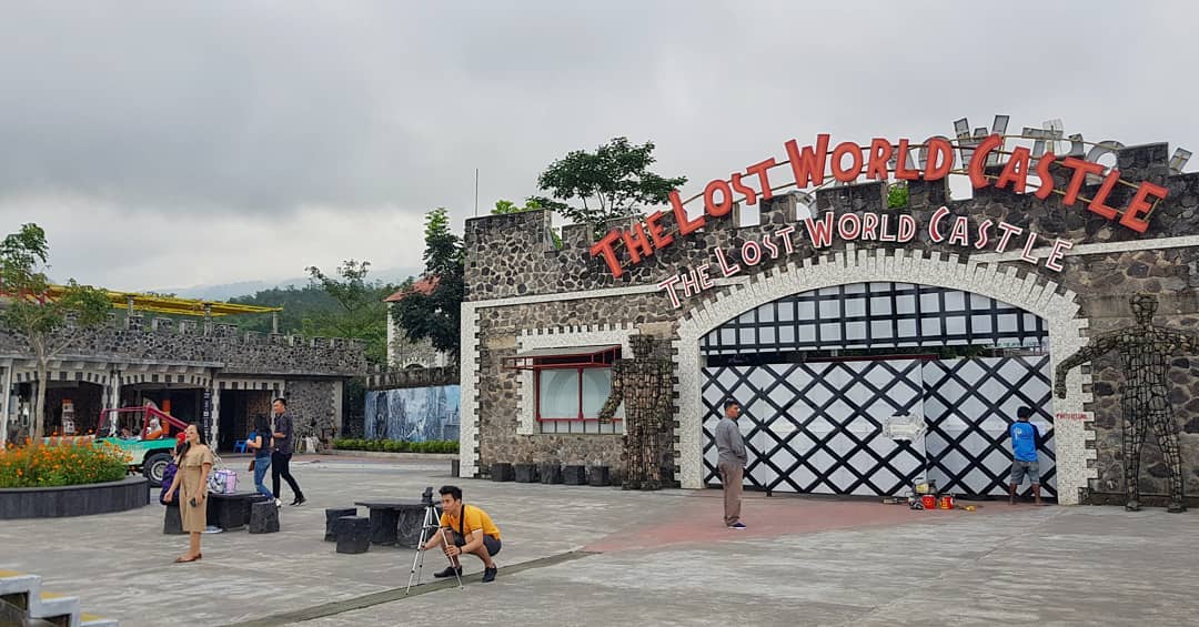 The Lost World Castle.