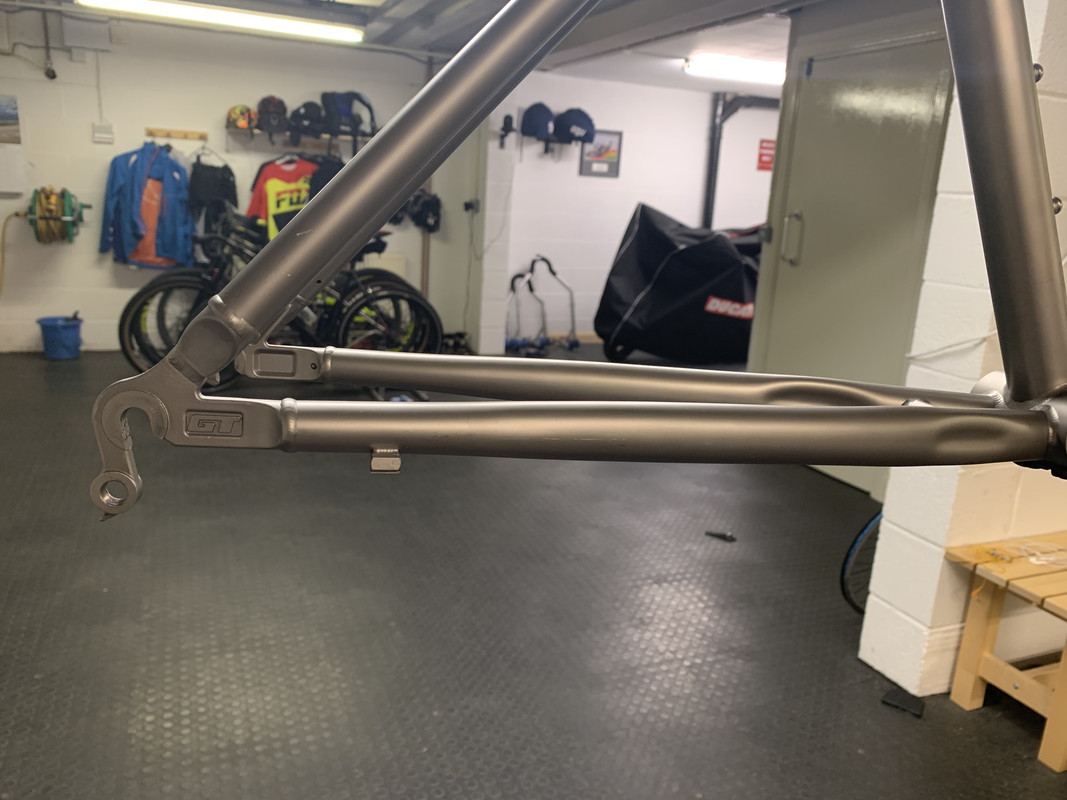 C3C712B1-AF47-4DEE-B502-0E9337D97398