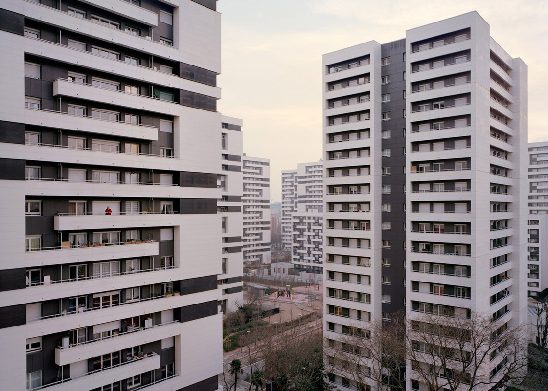 Laurent-Kronental_Souvenir-d-un-Futur_dezeen_1568_6