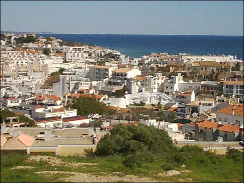 Albufeira old town rooftops 290326 (2)