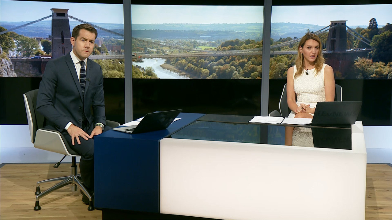 07.22 - 18.00.00 - ITV News London. The latest news in London and the....ts_snapshot_15.33.841