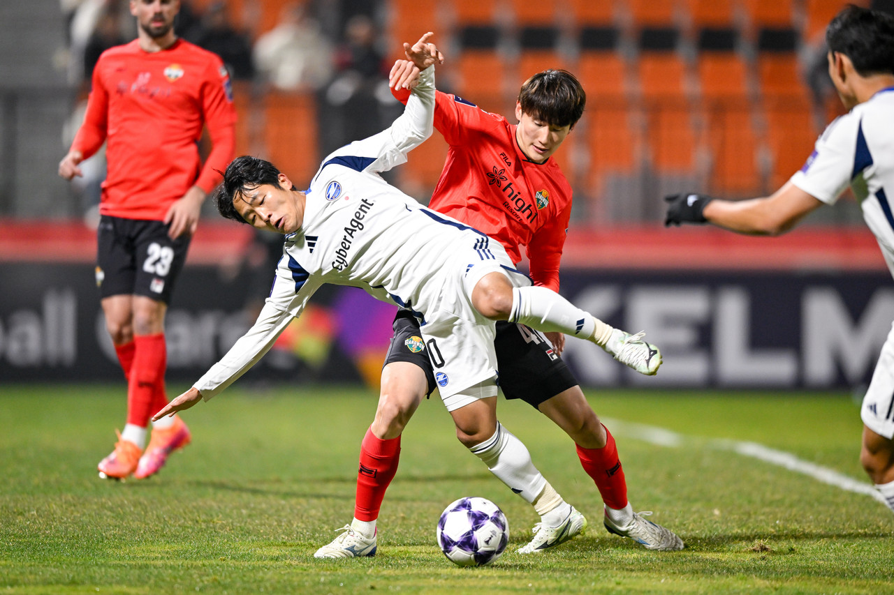 Gangwon vs Machida Zelvia, 17h00 ngày 03/03