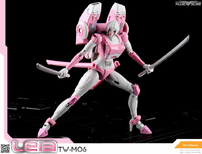Toyworld-TW-M06-Leia-Arcee-006
