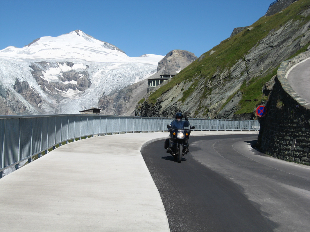09-08-24-e1 Groß Claudio in moto