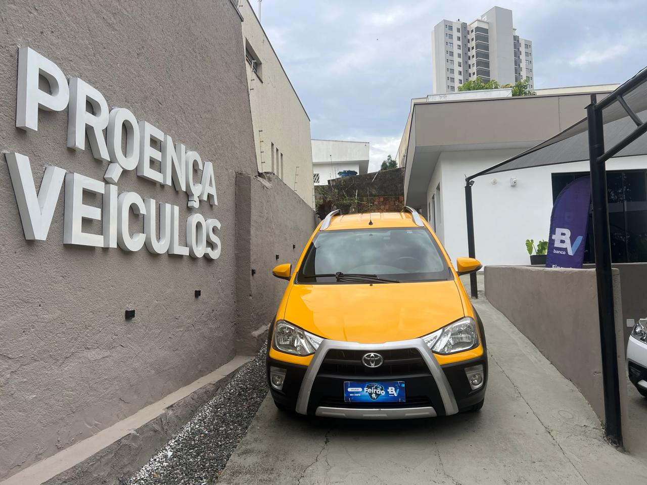 Toyota Etios CROSS