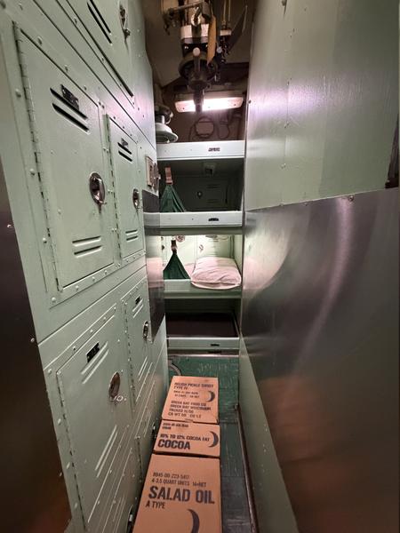 80-crews-quarters-05.jpg