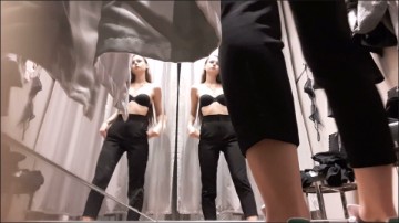 [Image: Dressing71319512000120260429.jpg]