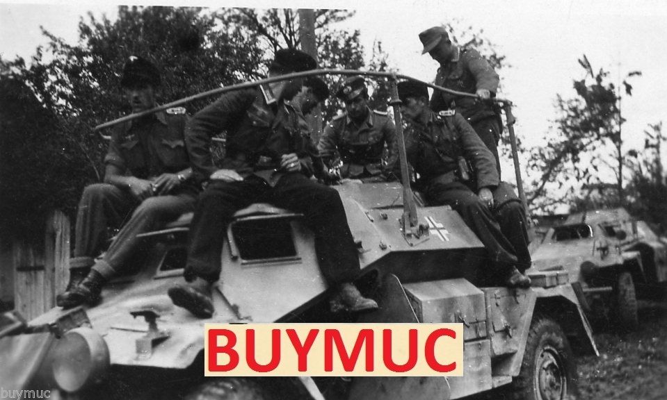 FOTO RADPANZER TANK PANZERSPÄHWAGEN IM EINSATZ