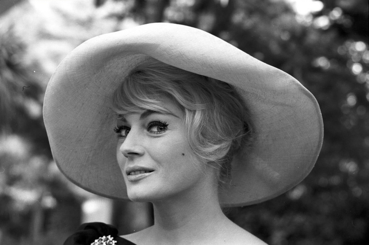 anita_ekberg_md16