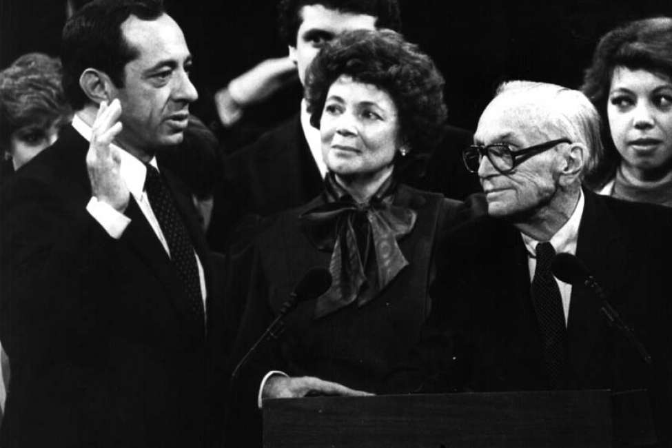 Mario Cuomo takes oath of office as Governor with wife Matilda and Judge Desmong 1983