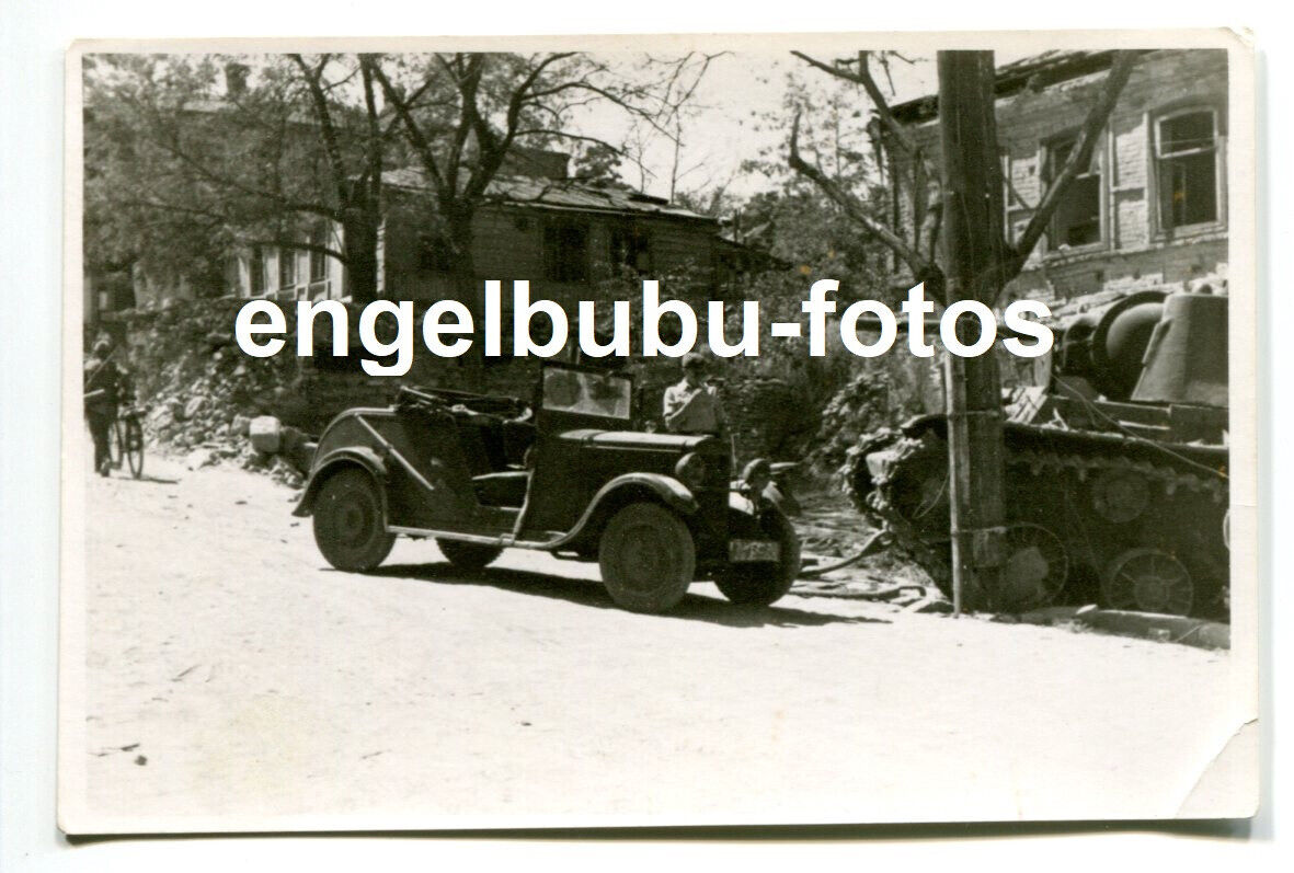 FOTO - Russischer PANZER  Tank - KFZ - Kübelwagen WL-45389