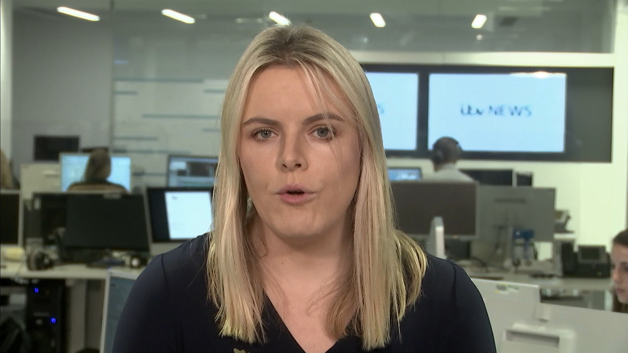 11.10 - 18.00.00 - ITV News London. The latest news in London and the....ts_snapshot_02.40.110
