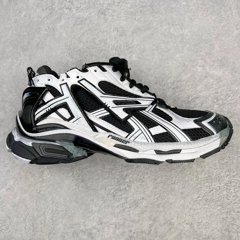 Balenciaga Runner