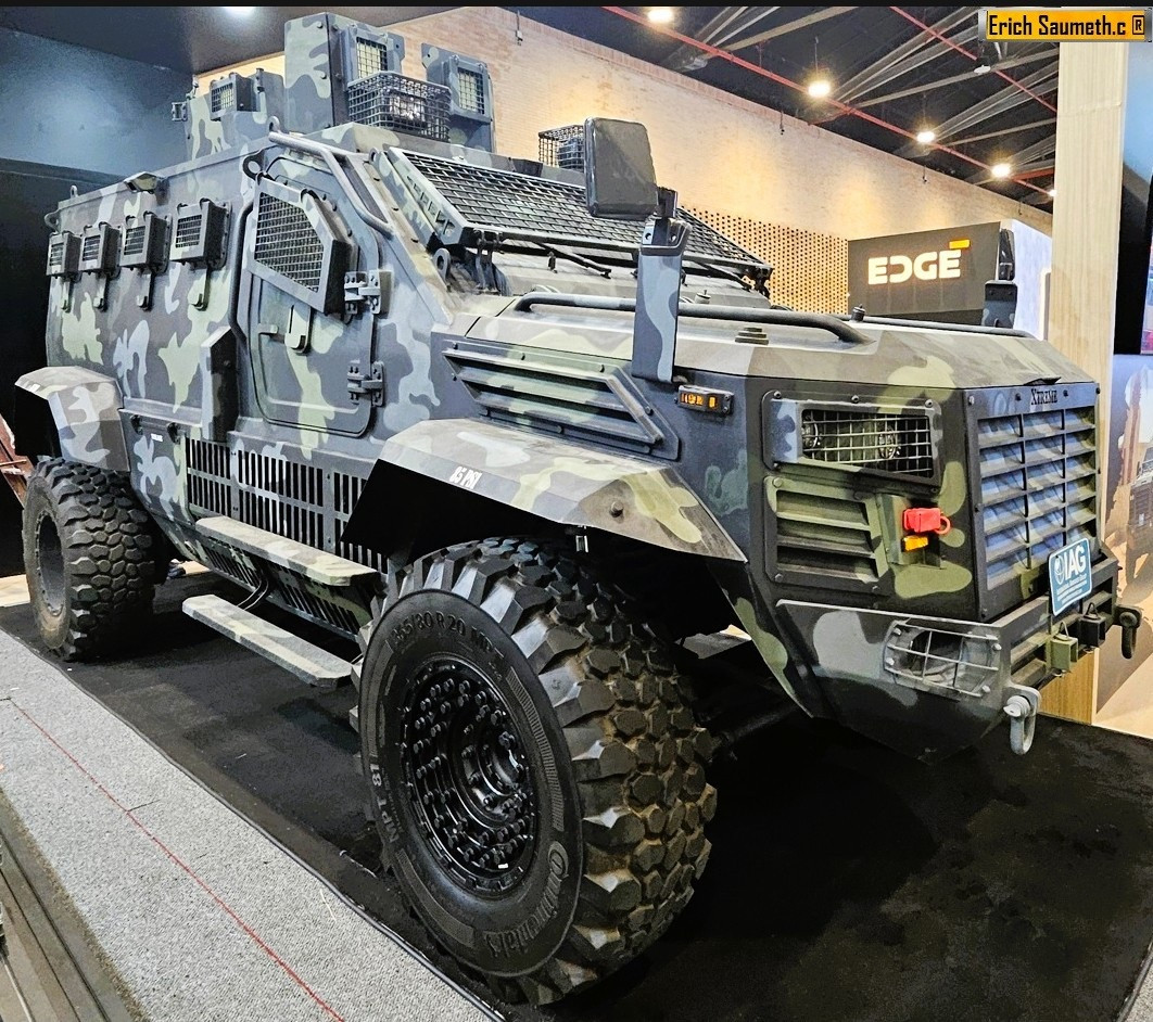 [Imagen: 06-GUARDIAN-Erich-saumeth.jpg]