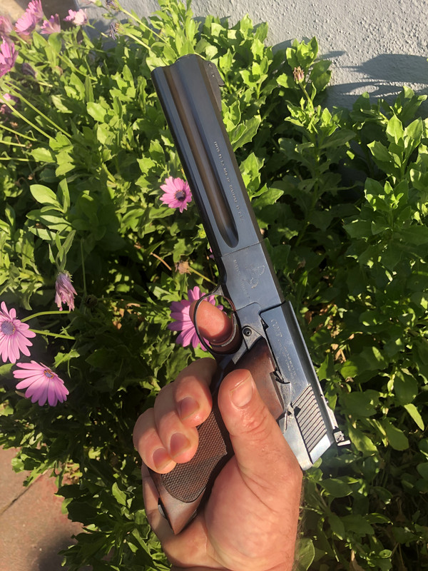 4152ED7A-5320-4C69-BD42-10E627E36182