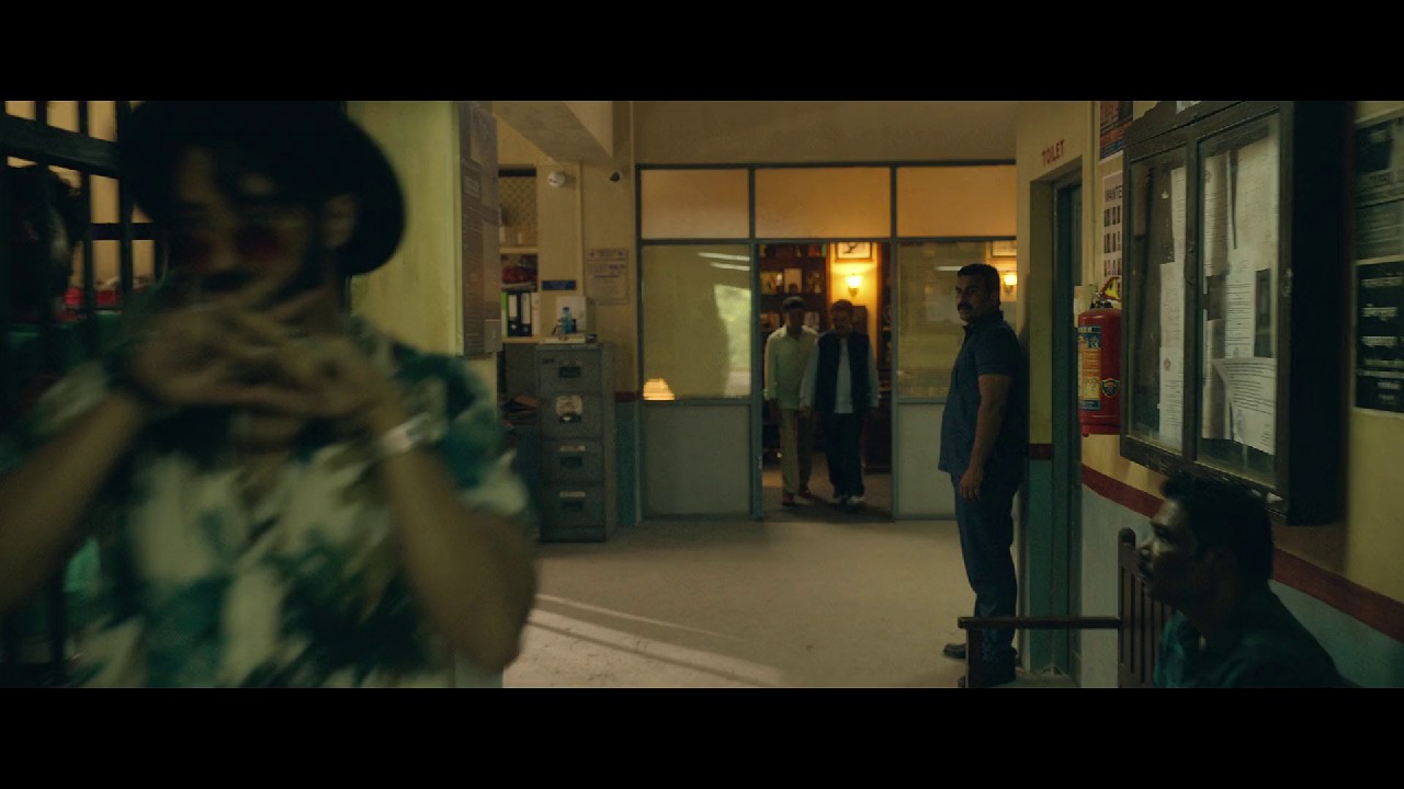 Govinda-Naam-Mera-2022-DSNP-WEB-DL-Hindi-1080p-x264-AVC-DDP-with-Dolby-Atmos-5-1-ESub-mkv-0002