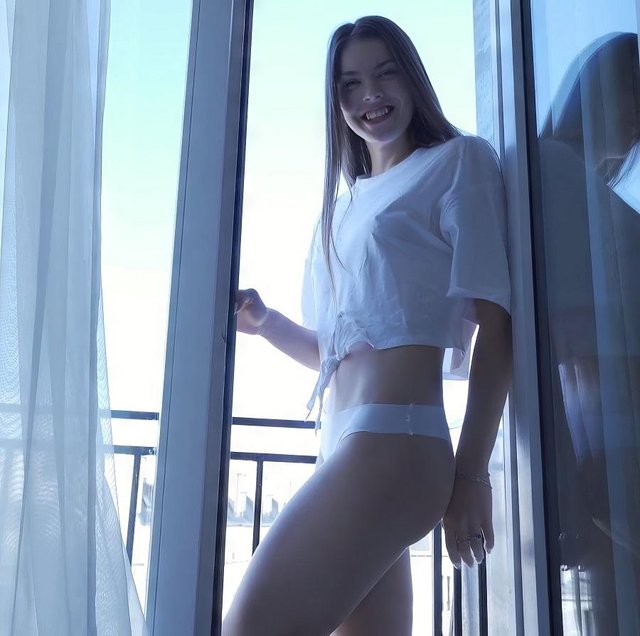 Perfect Teen Amateur Pov Fuck In Hotel In Paris 4