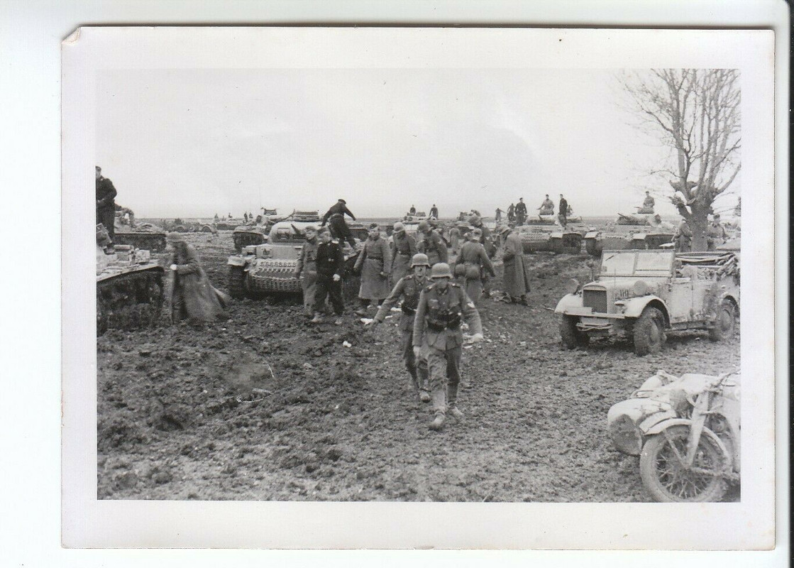 Foto Nachlass DR Balkan Serbien Ungarn Rumänien Vormarsch Panzer