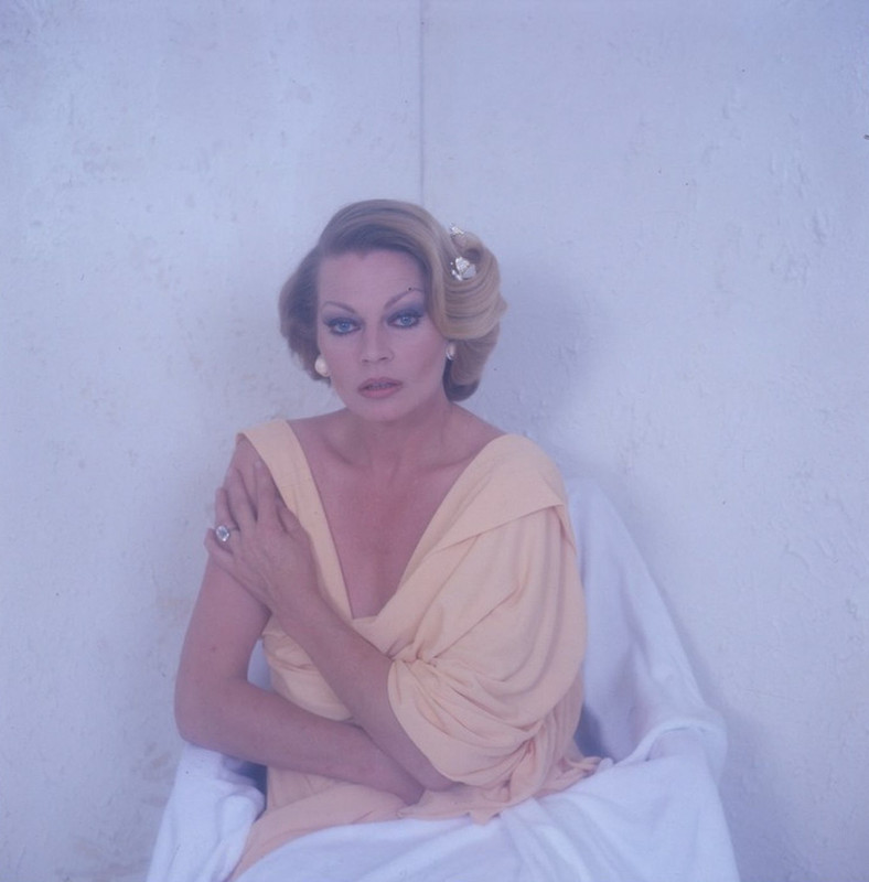 anita_ekberg_md03
