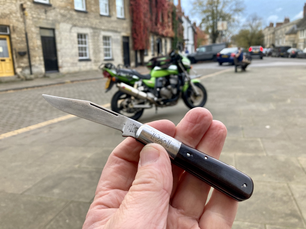 FD26F581-CC89-42B7-93AC-A1F9418FC1B3