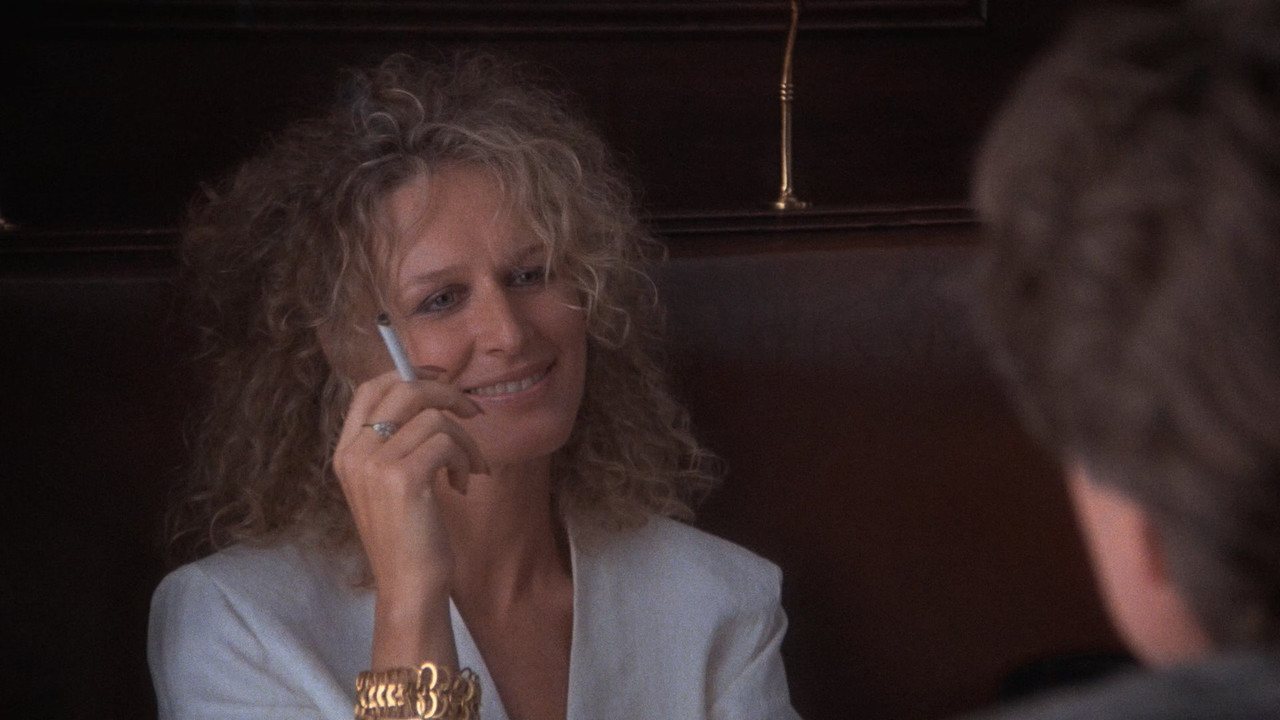 Fatal Attraction (1987) Paramount Presents (1080p BDRip x265 10bit TrueHD 5.1 - TheSickle) [TAoE].mk