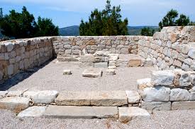 Η ΧΙΟΣ ΓΙΟΡΤΑΖΕΙ ΤΟΝ ΠΟΛΙΤΙΣΜΟ ΤΗΣ ΣΤΟΝ ΑΡΧΑΙΟΛΟΓΙΚΟ ΧΩΡΟ ΤΩΝ ΑΝΑΣΚΑΦΩΝ ΣΤΟΝ ΕΜΠΟΡΕΙΟ