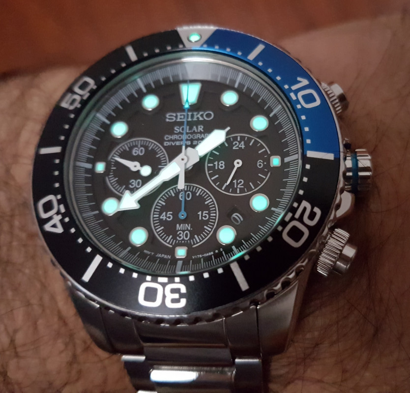 Seiko Solar Daytona Submariner Black  SSC017 200M (1)
