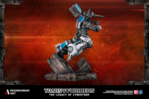 10-Imaginarium-Art-Statue