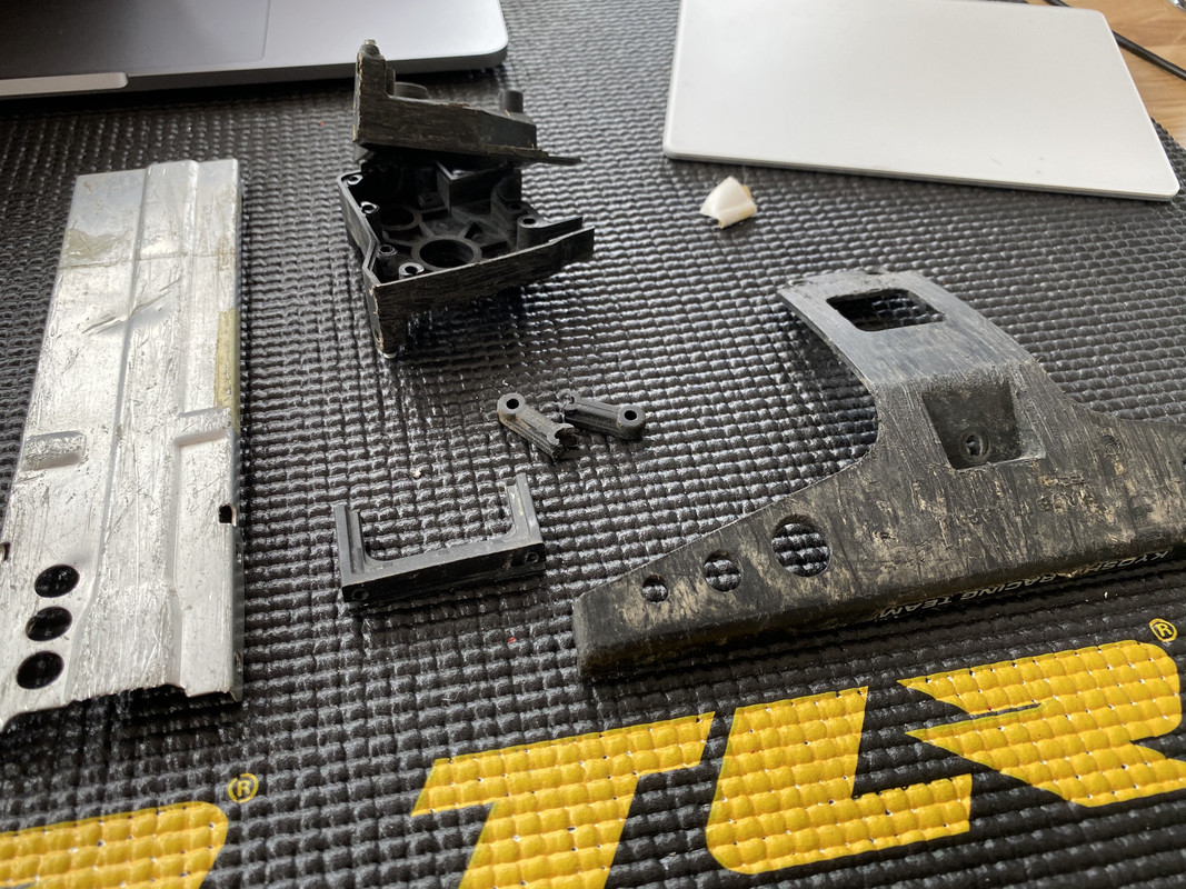 B399B1DA-E943-497E-B24D-17CCD5765233