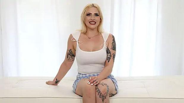 CastingCouch-HD – Scarlett – omg the latest cchd