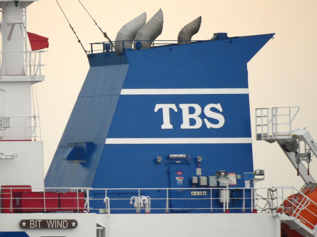 BIT WIND@Westerschelde passeert Rithem opvaart 31.10.2022Hr WK (3)