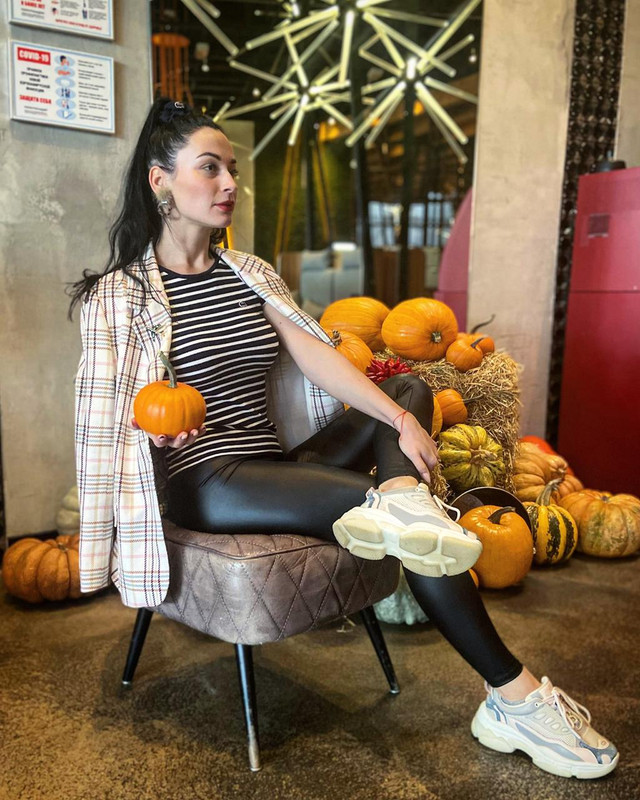 2D995630-7228-4CC9-BC1A-6C0CD85181E9