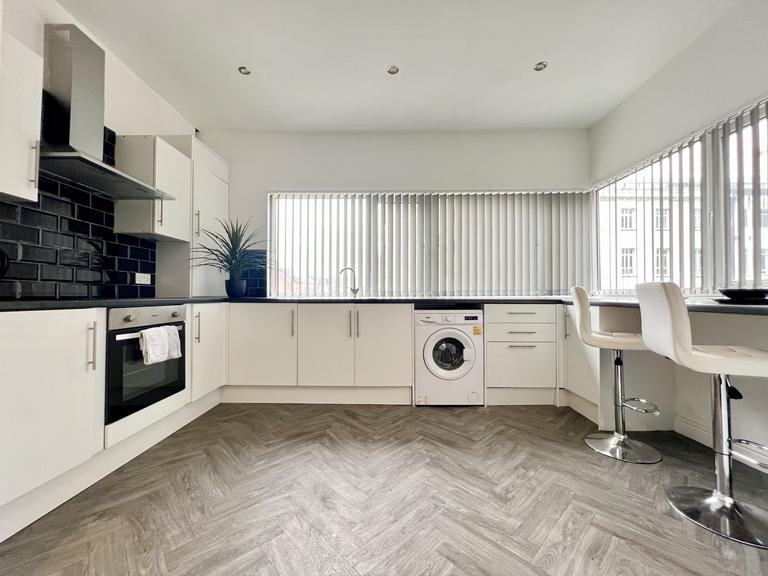 Gallery bathroom finish