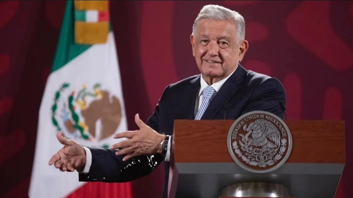 AMLO asegura que el Zócalo estará abierto para manifestantes en defensa del INE