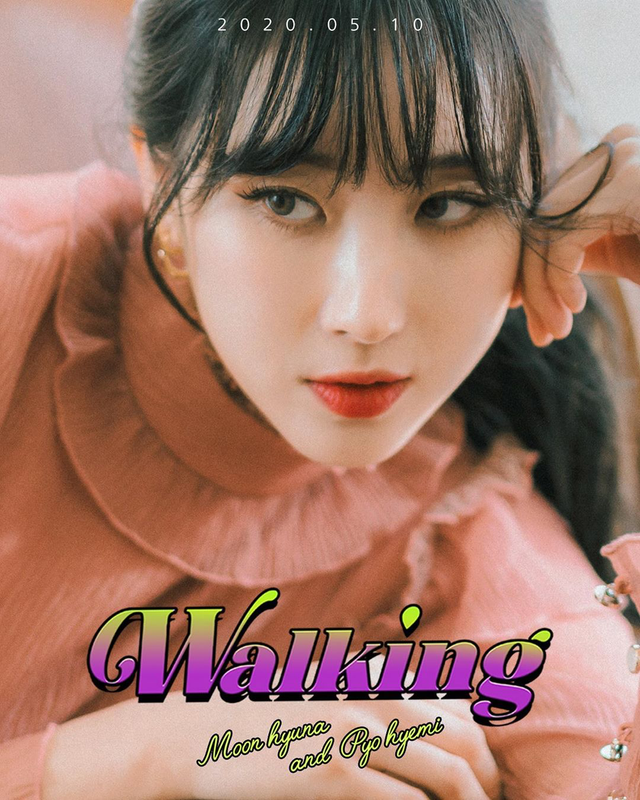 Moon-Hyuna-Walking-teaser-photo-2.png