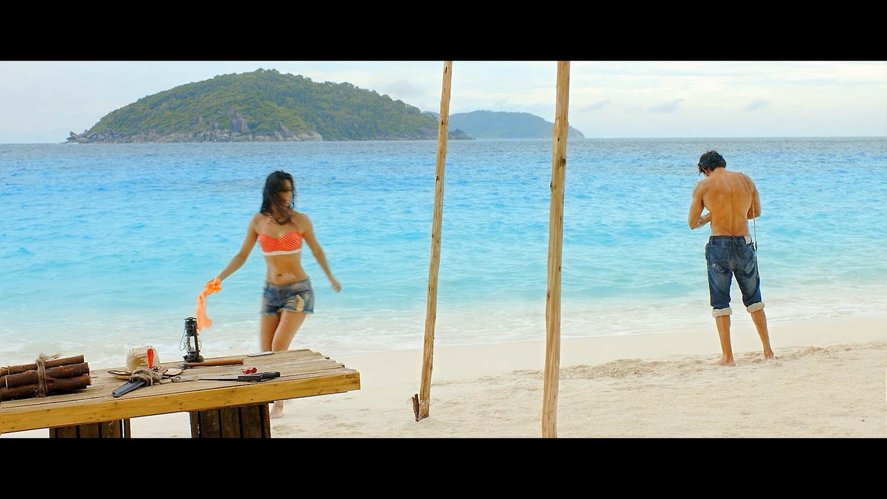 [Image: Katrina-Kaif-Hot-Navel-From-Bang-Bang-20...-27-47.jpg]