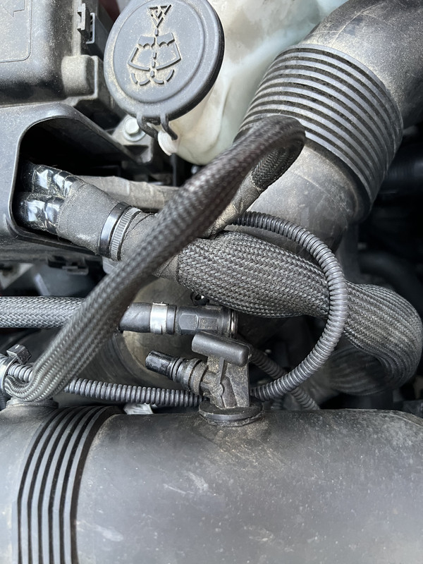 CB0BE50D-11FD-4C55-BACA-01E604670B97