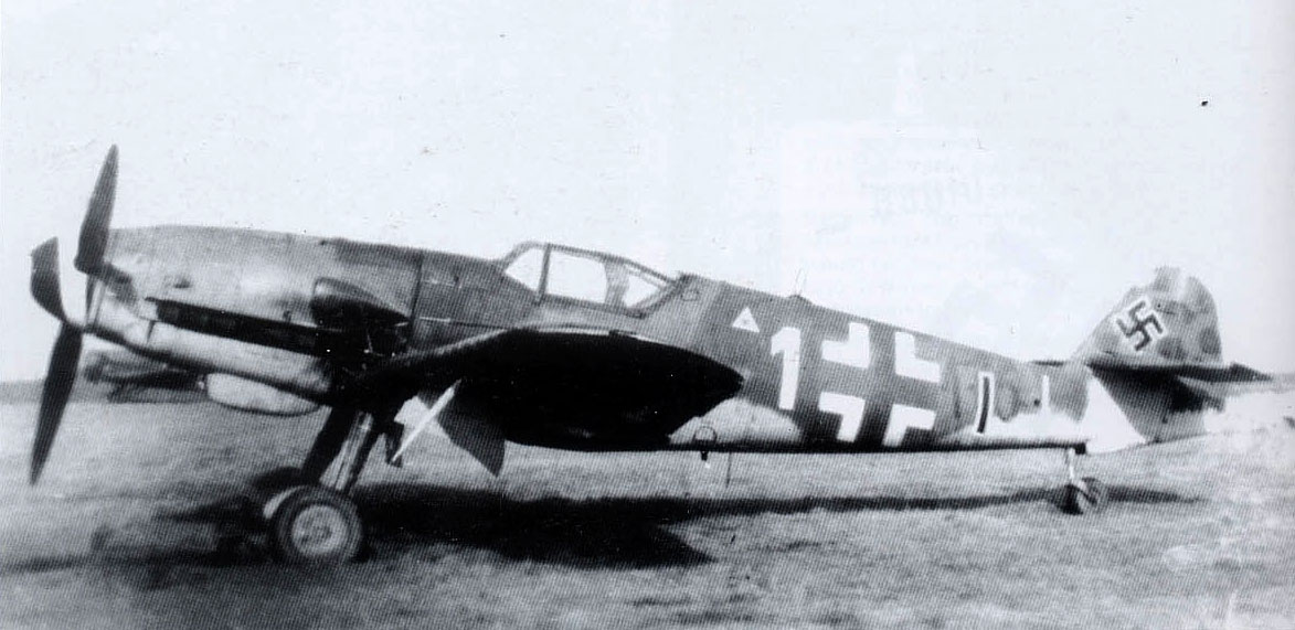 Messerschmitt-Bf-109-K4-11-JG3-Yellow-1-